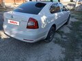 2012 Skoda Octavia II (A5) Рестайлинг, белый, 650000 рублей - вид 1