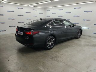 2023 Lexus ES 300h VII Рестайлинг, чёрный, 4950000 рублей, вид 3