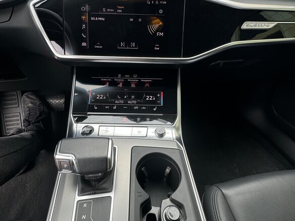 2020 Audi A6 45 TFSI V (C8), чёрный, 4000000 рублей - вид 15
