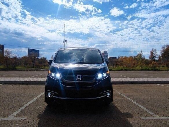 2015 Honda Stepwgn Spada V, чёрный - вид 2