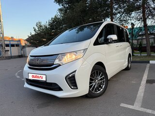 2019 Honda Stepwgn V Рестайлинг, белый, 1949000 рублей, вид 2