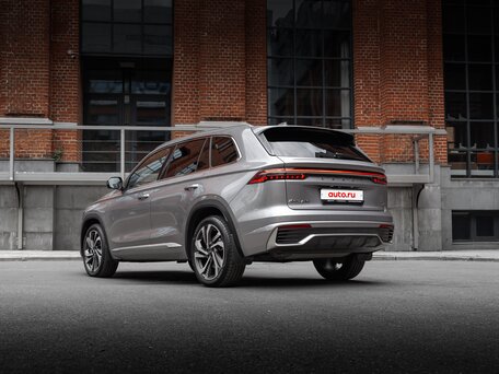 2025 Geely Monjaro I, серебристый, 3850000 рублей, вид 3