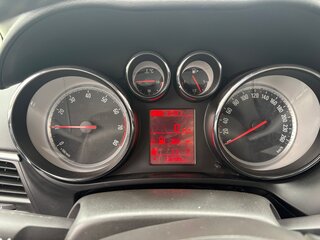 2014 Opel Zafira C, белый, 1275000 рублей, вид 5