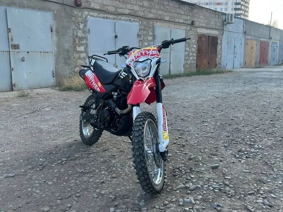 2025 Racer Panther, красный, 90000 рублей