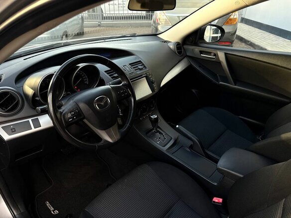 2013 Mazda 3 II (BL) Рестайлинг, серебристый, 931000 рублей - вид 12