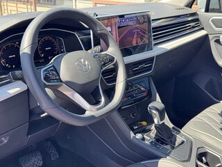 2022 Volkswagen Tiguan II Рестайлинг, серебристый, 2550000 рублей, вид 3