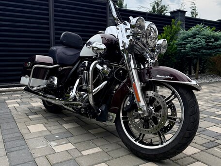 2021 Harley-Davidson Road King, красный, 2100000 рублей, вид 3