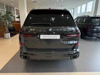 2026 BMW X7 40d I (G07) Рестайлинг, серый, 17900000 рублей, вид 4