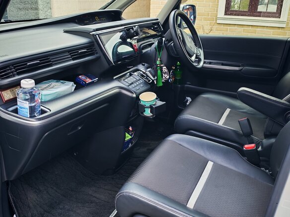 2018 Honda Stepwgn Spada V Рестайлинг, белый, 2250000 рублей - вид 7