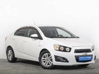 2015 Chevrolet Aveo II, белый, 739000 рублей, вид 1
