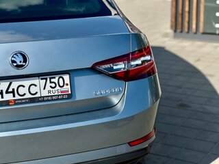2018 Skoda Superb III, серый, 1999000 рублей, вид 5