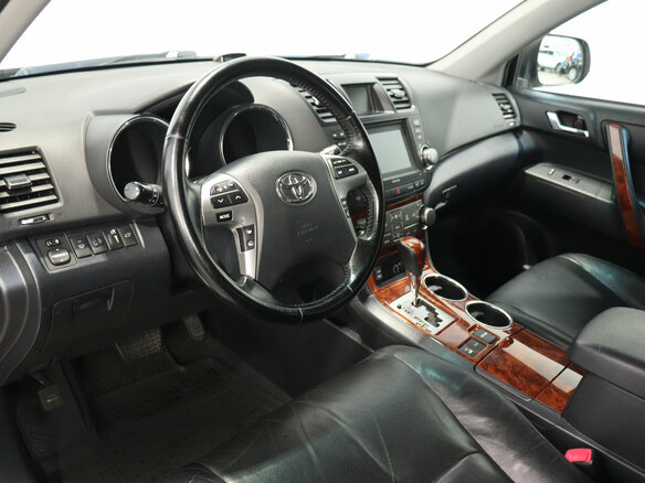 2010 Toyota Highlander II (XU40) Рестайлинг, бежевый - вид 16