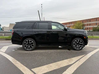 2023 Chevrolet Tahoe V, чёрный, 8490000 рублей, вид 5