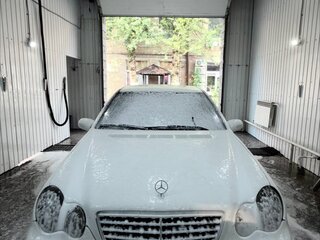 2005 Mercedes-Benz C-Класс 230 II (W203) Рестайлинг, белый, 1200000 рублей, вид 4