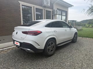 2021 Mercedes-Benz GLE 350 II (V167), белый, 8300000 рублей, вид 3