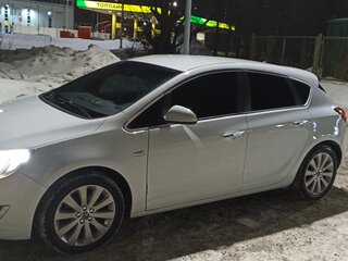 2012 Opel Astra J Рестайлинг, белый, 650000 рублей, вид 1