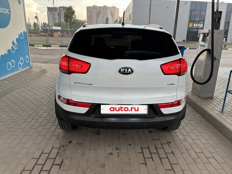 2014 Kia Sportage III Рестайлинг, белый, 1570000 рублей, вид 3