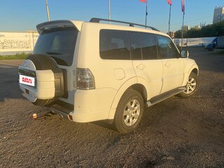2011 Mitsubishi Pajero IV Рестайлинг 1, белый, 2390000 рублей, вид 5