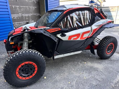 2021 BRP Can-Am Maverick X RC Turbo RR, серый, 2900000 рублей, вид 2