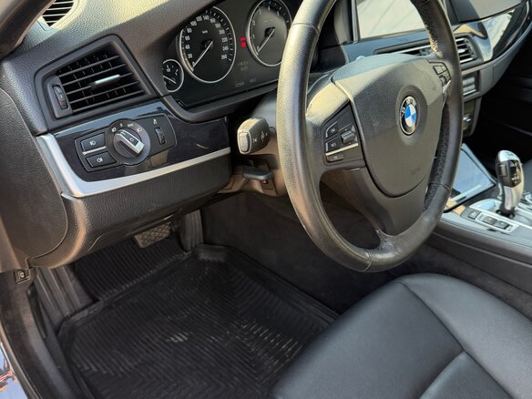 2012 BMW 5 серии 520i VI (F10/F11/F07), чёрный, 1690000 рублей - вид 10