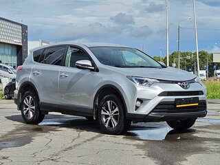 2018 Toyota RAV4 IV (XA40) Рестайлинг, серебристый, 2100000 рублей, вид 3