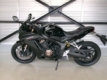 2021 Honda CBR 650R, чёрный, 807000 рублей, вид 2