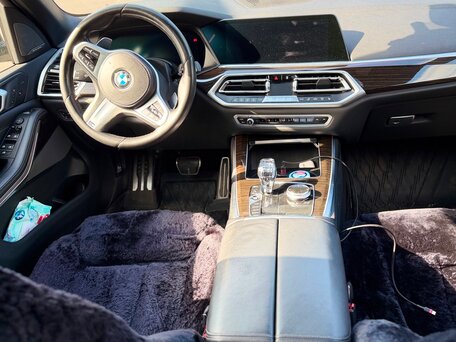2018 BMW X5 30d IV (G05/G18), чёрный, 5690000 рублей, вид 4