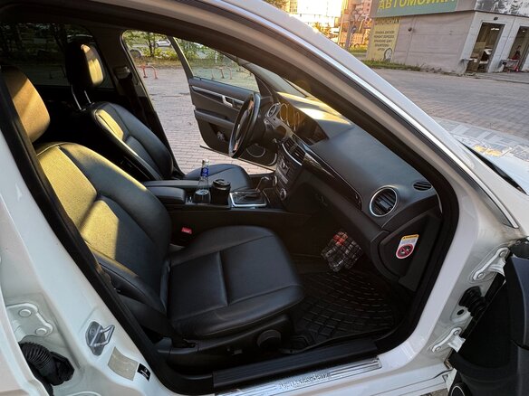 2011 Mercedes-Benz C-Класс 200 III (W204) Рестайлинг, белый, 1300000 рублей - вид 8