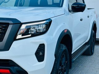 2025 Nissan Navara (Frontier) Double Cab IV (D23) Рестайлинг, белый, 4850000 рублей, вид 3