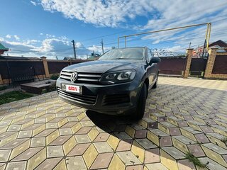 2014 Volkswagen Touareg II, серый, 1900000 рублей, вид 4