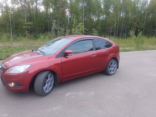 2009 Ford Focus II Рестайлинг, красный, 580000 рублей, вид 4