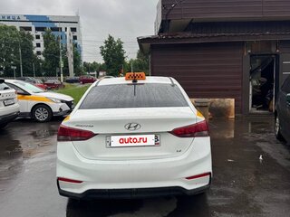 2018 Hyundai Solaris II, белый, 430000 рублей, вид 2