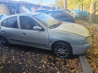 2001 Renault Megane I Рестайлинг, серый, 135000 рублей, вид 1