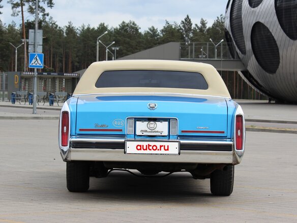 1989 Cadillac Brougham, синий, 2500000 рублей - вид 6