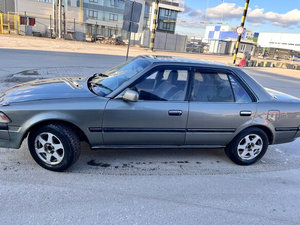 1990 Toyota Corona VIII (T170), серый, 180000 рублей - вид 10