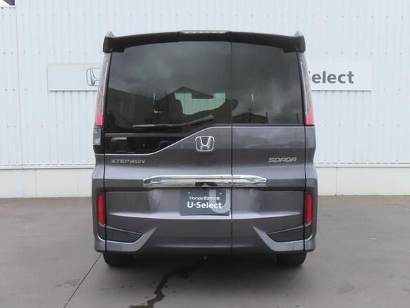 2022 Honda Stepwgn Spada V Рестайлинг, серый, 1900000 рублей - вид 7