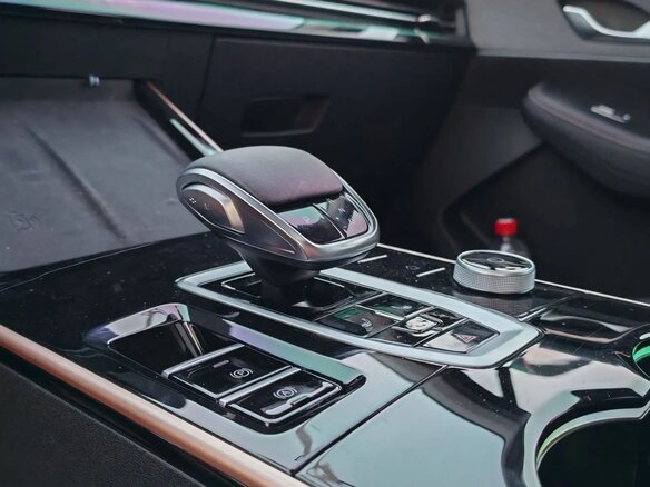 2023 Omoda C5 I, чёрный, 1700000 рублей - вид 10