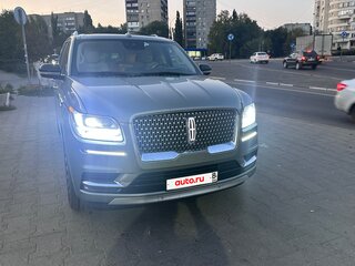 2018 Lincoln Navigator L IV, серый, 7000000 рублей, вид 3