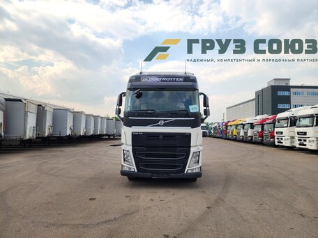 2017 Volvo FH, белый, 6290000 рублей, вид 3
