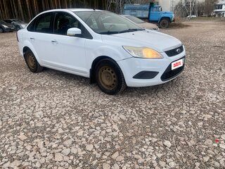 2010 Ford Focus II Рестайлинг, белый, 500000 рублей, вид 3