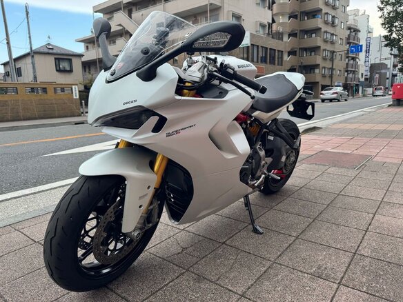 2023 Ducati Supersport, белый, 1325000 рублей - вид 3