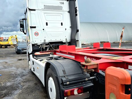 2020 Mercedes-Benz Actros, белый, 4900000 рублей, вид 4