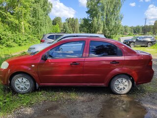 2011 Chevrolet Aveo I Рестайлинг, красный, 350000 рублей, вид 5
