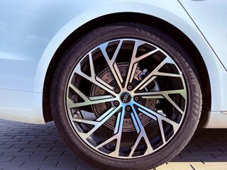 2011 Audi A8 III (D4), белый, 2000000 рублей, вид 5