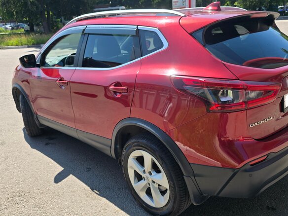 2020 Nissan Qashqai II Рестайлинг, красный, 2150000 рублей - вид 5