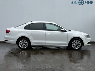 2013 Volkswagen Jetta VI, белый, 695000 рублей, вид 4