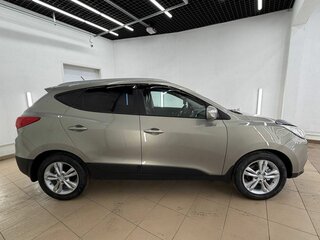 2010 Hyundai ix35 I, бежевый, 1149000 рублей, вид 4