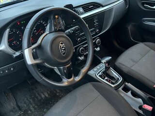 2021 Kia Rio X IV Рестайлинг, синий, 1699000 рублей, вид 4