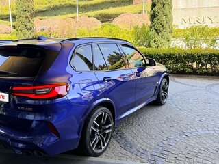 2021 BMW X5 M III (F95), синий, 7200000 рублей, вид 4