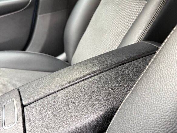 2019 Mercedes-Benz CLA 200 II (C118, X118), синий, 2650000 рублей - вид 13
